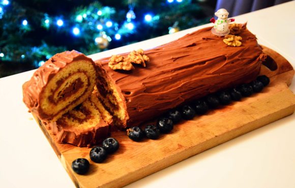 Pourquoi mange-t-on traditionnellement une Bûche à Noël ?